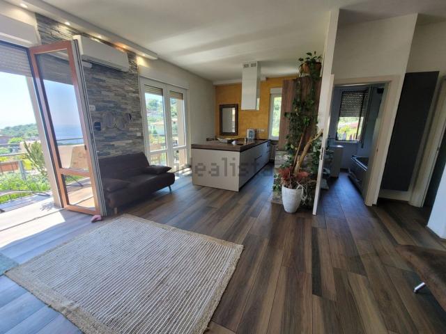 Appartamento in vendita di 114 m² in Via Tessarole