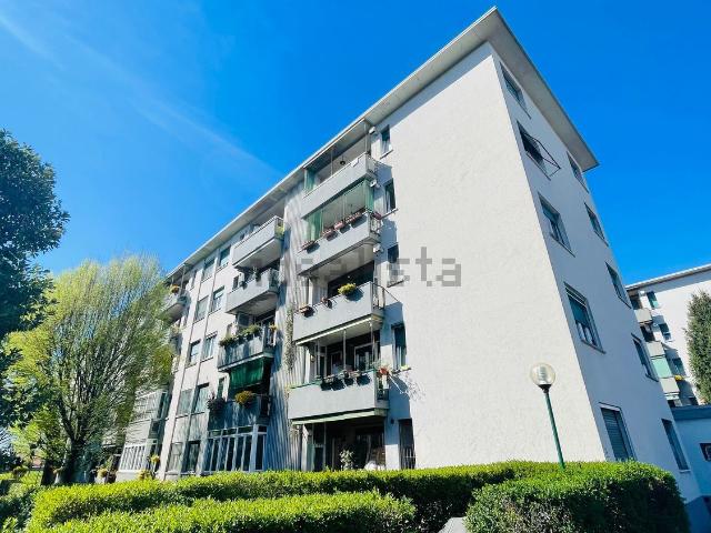 Appartamento in vendita di 114 m² in Via Vittorio Barzoni, 6