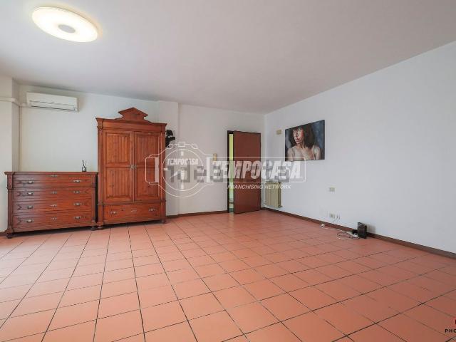 Appartamento in vendita di 114 m² in Viale Brunate