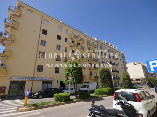 Appartamento in vendita di 114 m² in Viale Giovanni XXIII, 115