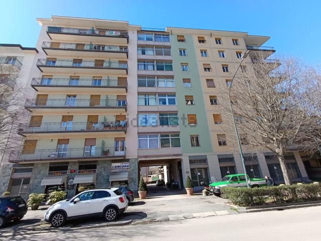 Appartamento in vendita di 114 m² in Corso Martiri della Libertà, 35