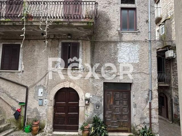 Appartamento in vendita di 114 m² in Piazza Annunziata