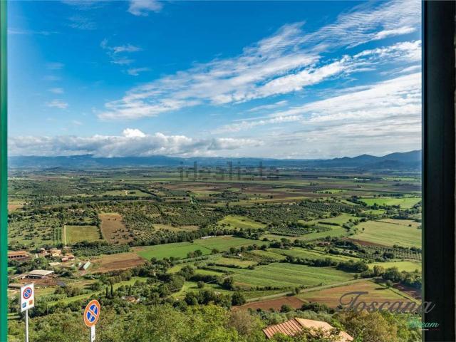 Appartamento in vendita di 114 m² in Piazza Indipendenza, 6