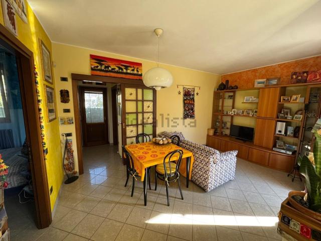 Appartamento in vendita di 115 m² in Via C. Battisti, 32