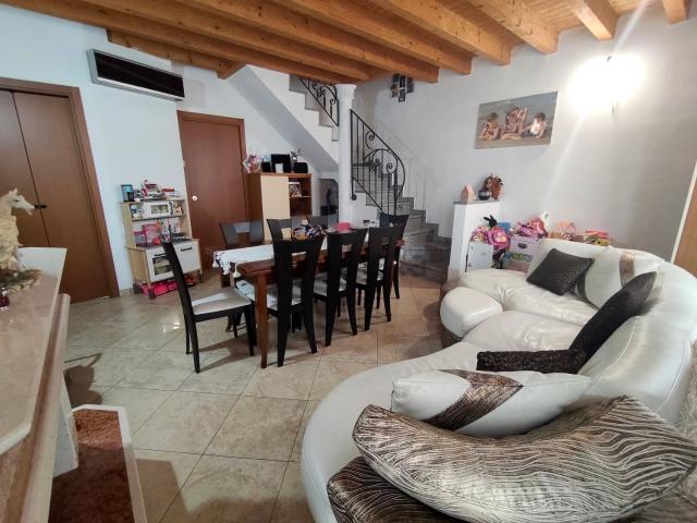 Appartamento in vendita di 115 m² in Via C. Porta, 14
