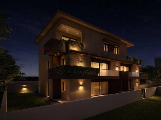 Appartamento in vendita di 115 m² in Via Confine