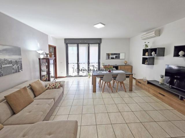 Appartamento in vendita di 115 m² in Via Costante Girardengo