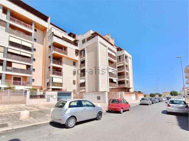 Appartamento in vendita di 115 m² in Via Catullo, 148