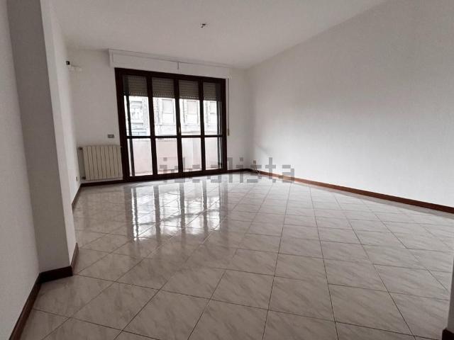Appartamento in vendita di 115 m² in Via Cavalieri di Vittorio Veneto