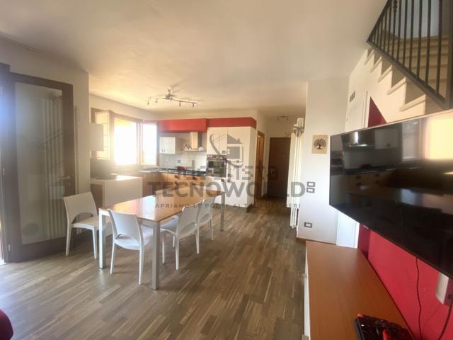 Appartamento in vendita di 115 m² in Via Cà Magre