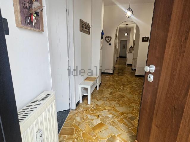 Appartamento in vendita di 115 m² in Via Cadighiara, 37