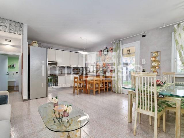 Appartamento in vendita di 115 m² in Via Cal di Breda, 95