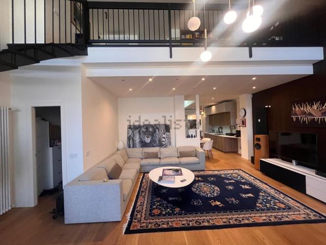Appartamento in vendita di 115 m² in Via Camillo Benso Conte di Cavour, 7