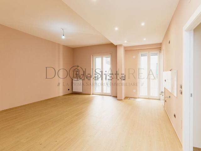 Appartamento in vendita di 115 m² in Via Camillo Sorgente, 23