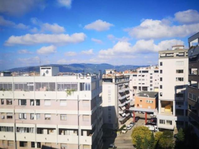 Appartamento in vendita di 115 m² in Via Campo di Marte