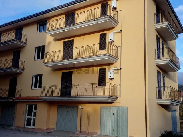 Appartamento in vendita di 115 m² in Via Campocecere, 6