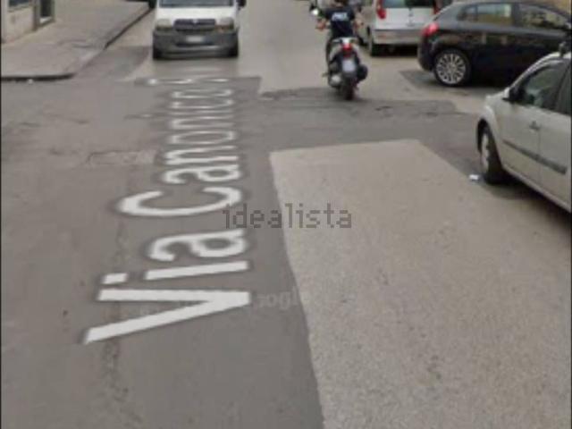Appartamento in vendita di 115 m² in Via Canonico Renna, 46