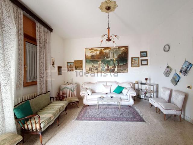 Appartamento in vendita di 115 m² in Via Capitano Rizzelli, 13