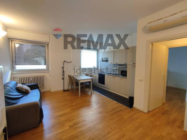 Appartamento in vendita di 115 m² in Via Carlo Farini, 81