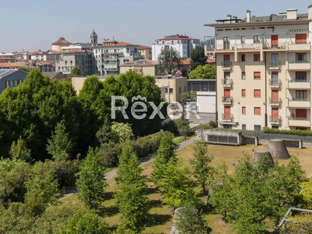 Appartamento in vendita di 115 m² in Via Carlo Serassi, 13