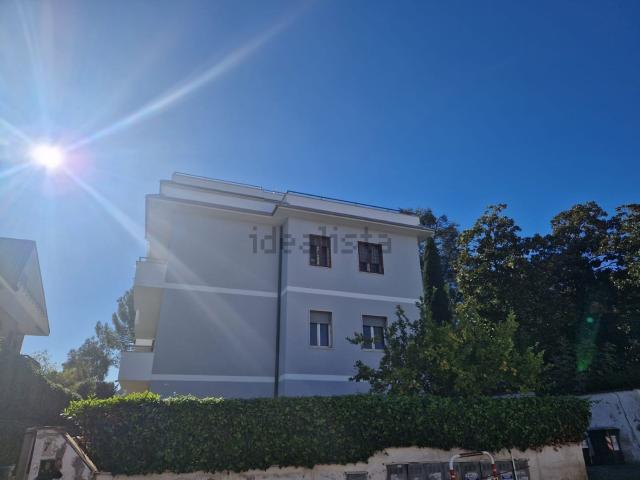 Appartamento in vendita di 115 m² in Via Castellana Sicula