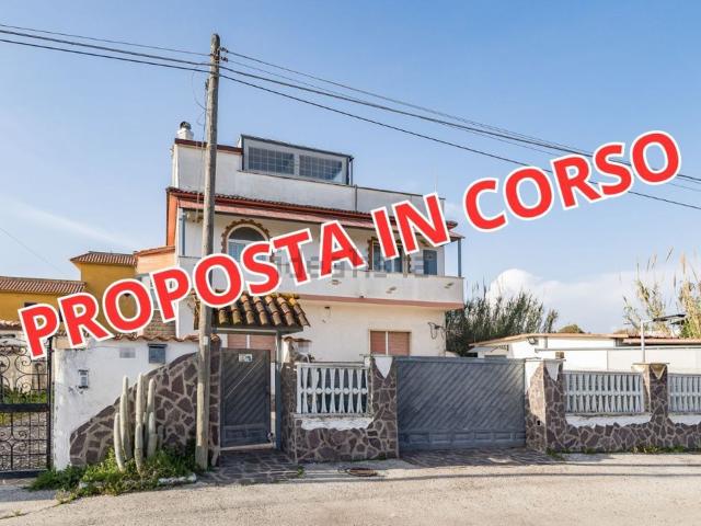 Appartamento in vendita di 115 m² in Via Cervignano, 12