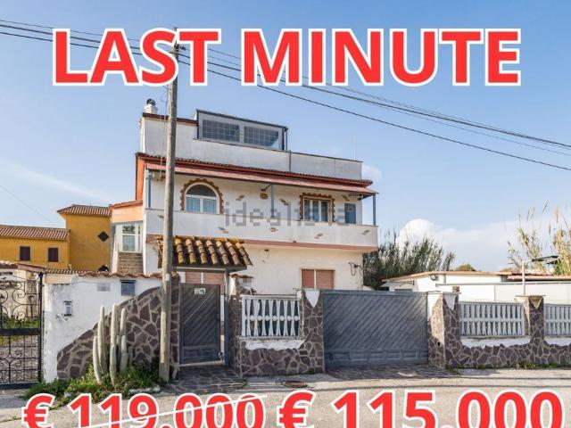 Appartamento in vendita di 115 m² in Via Cervignano, 12