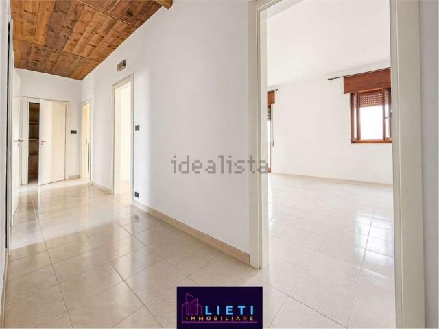 Appartamento in vendita di 115 m² in Via Cesare Battisti, 293