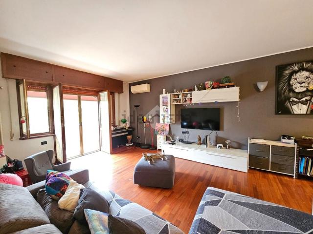 Appartamento in vendita di 115 m² in Via Cesare Pavese, 65
