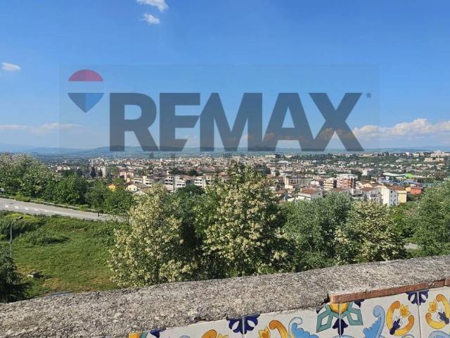 Appartamento in vendita di 115 m² in Via Ciardelli, 3