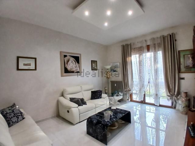 Appartamento in vendita di 115 m² in Via Circonvallazione, 32