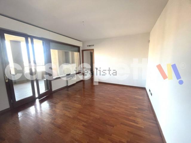 Appartamento in vendita di 115 m² in Via Antonio De Curtis