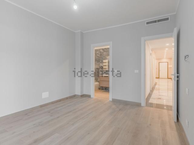 Appartamento in vendita di 115 m² in Via Antonio Melandri, 76