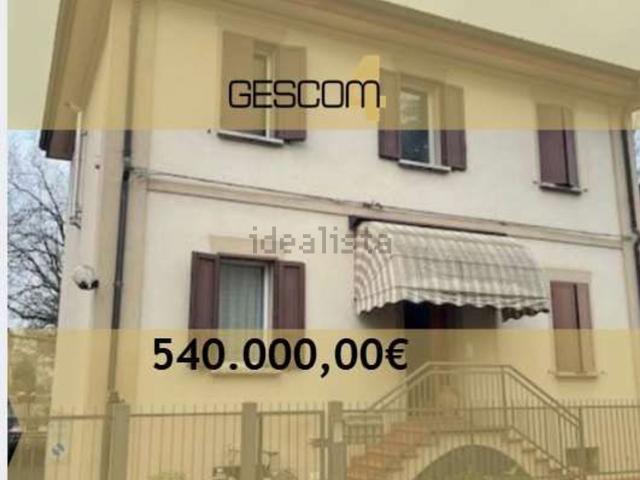 Appartamento in vendita di 115 m² in Via Andrea da Faenza