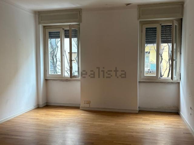 Appartamento in vendita di 115 m² in Via Angelo Inganni, 8