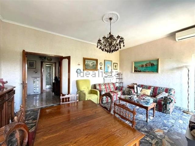 Appartamento in vendita di 115 m² in Via Annibale De Gasperis