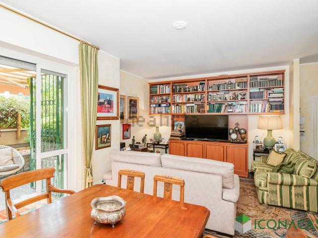 Appartamento in vendita di 115 m² in Via Abruzzi, 5