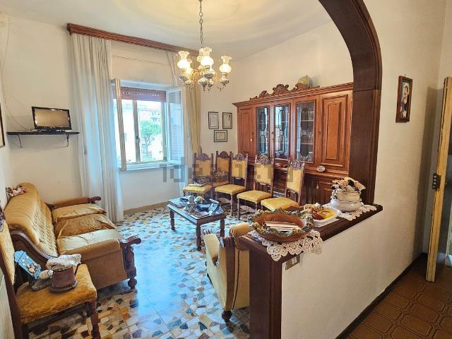 Appartamento in vendita di 115 m² in Via Adda