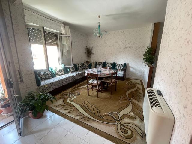 Appartamento in vendita di 115 m² in Via Al Cornicione, 16