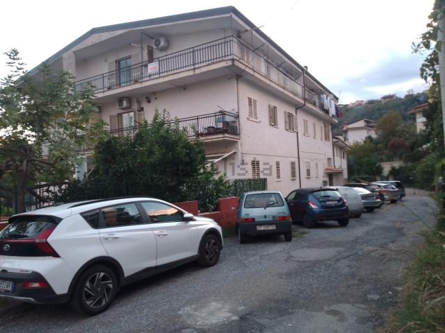 Appartamento in vendita di 115 m² in Via Albidona, 40