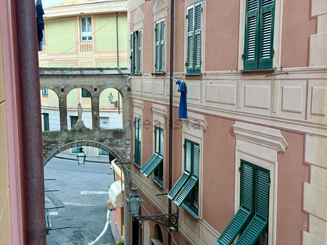Appartamento in vendita di 115 m² in Via Algeria