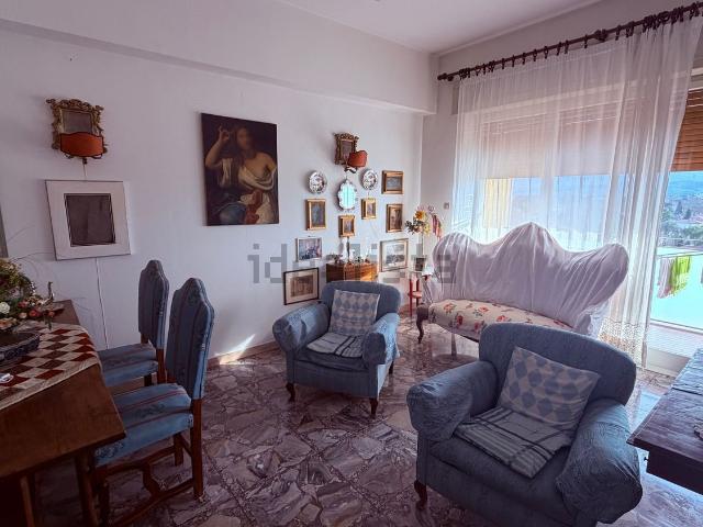 Appartamento in vendita di 115 m² in Via Archimede Mellini