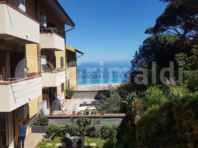 Appartamento in vendita di 115 m² in Via Archimede, 115