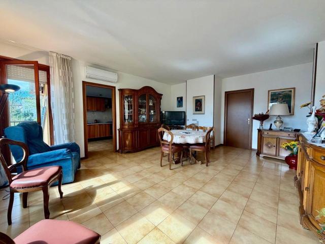 Appartamento in vendita di 115 m² in Via Arrigo Boito, 82
