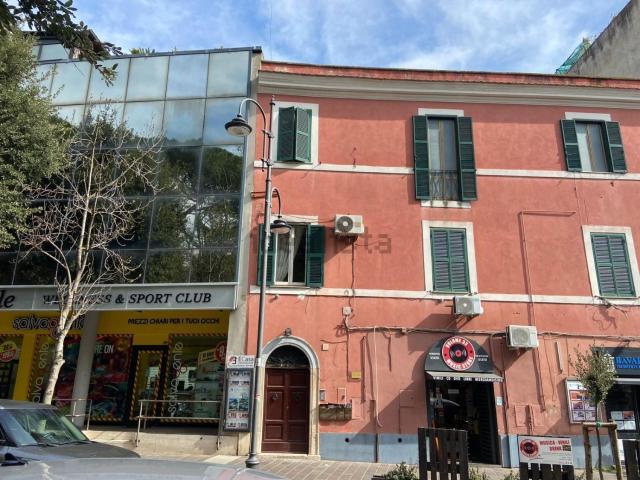 Appartamento in vendita di 115 m² in Via G. Matteotti, 71