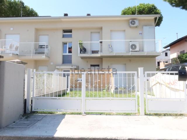 Appartamento in vendita di 115 m² in Via Garda