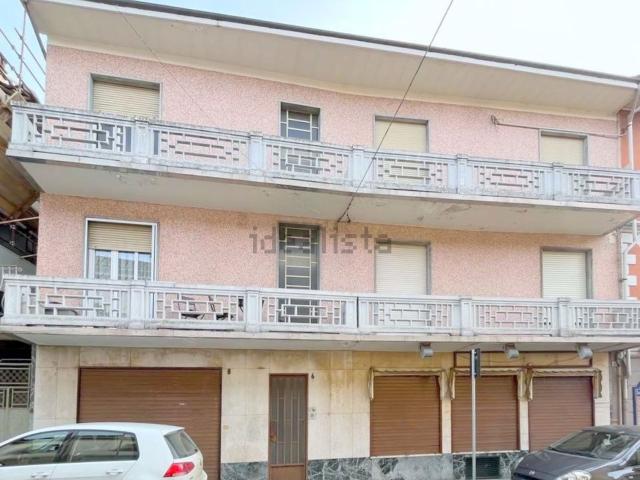Appartamento in vendita di 115 m² in Via Garibaldi, 6