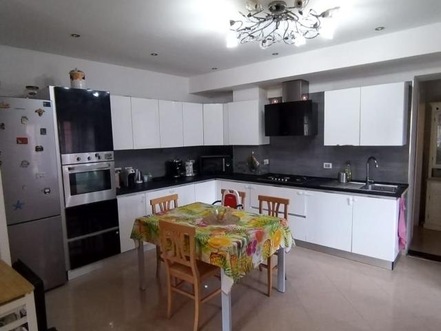 Appartamento in vendita di 115 m² in Via Geminiano