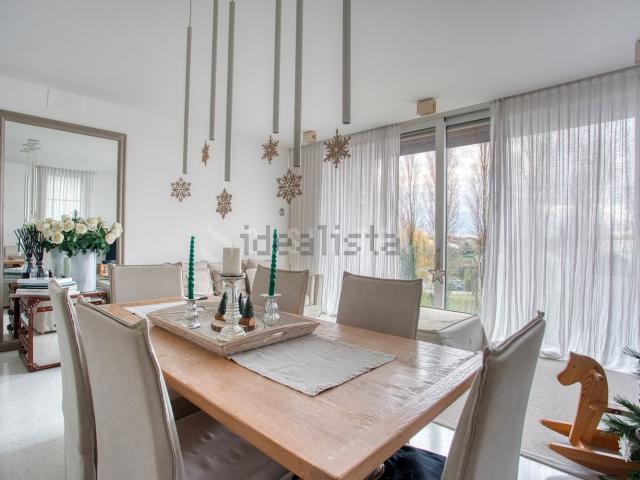 Appartamento in vendita di 115 m² in Via Ghirada, 77