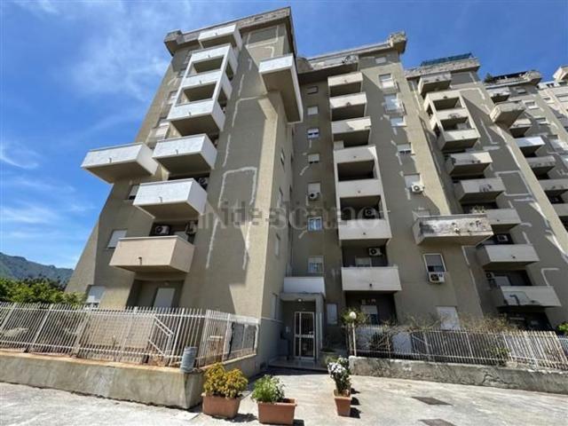 Appartamento in vendita di 115 m² in Via Giuseppe Cirincione